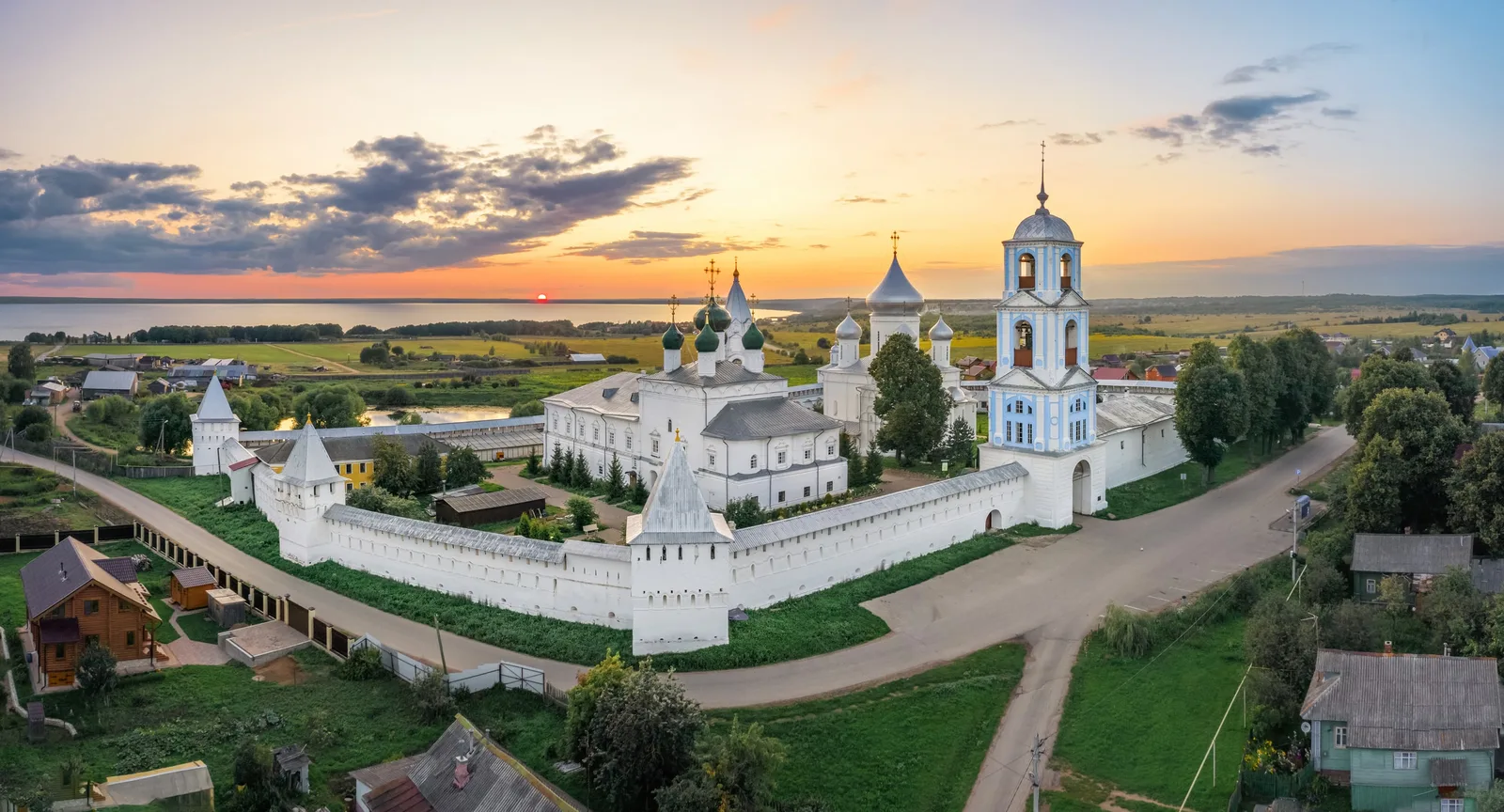 Селфи-экскурсия по высотам Переславля-Залесского (на вашем авто)