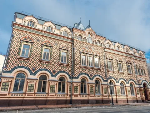 Большая Никитская — в гости к аристократам