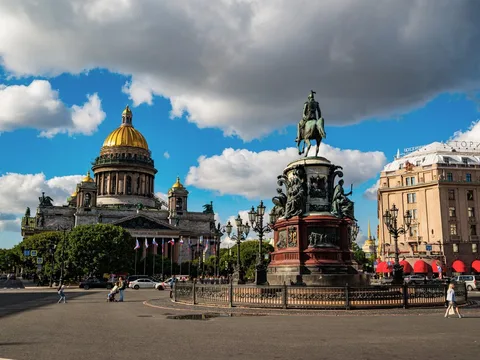 Обзорная экскурсия по Петербургу с посещением Петропавловской крепости