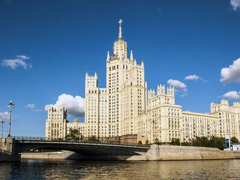 По Таганке: у той горы, где синяя прохлада