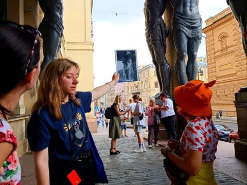 Обзорная прогулка по Центру с коренным петербуржцем