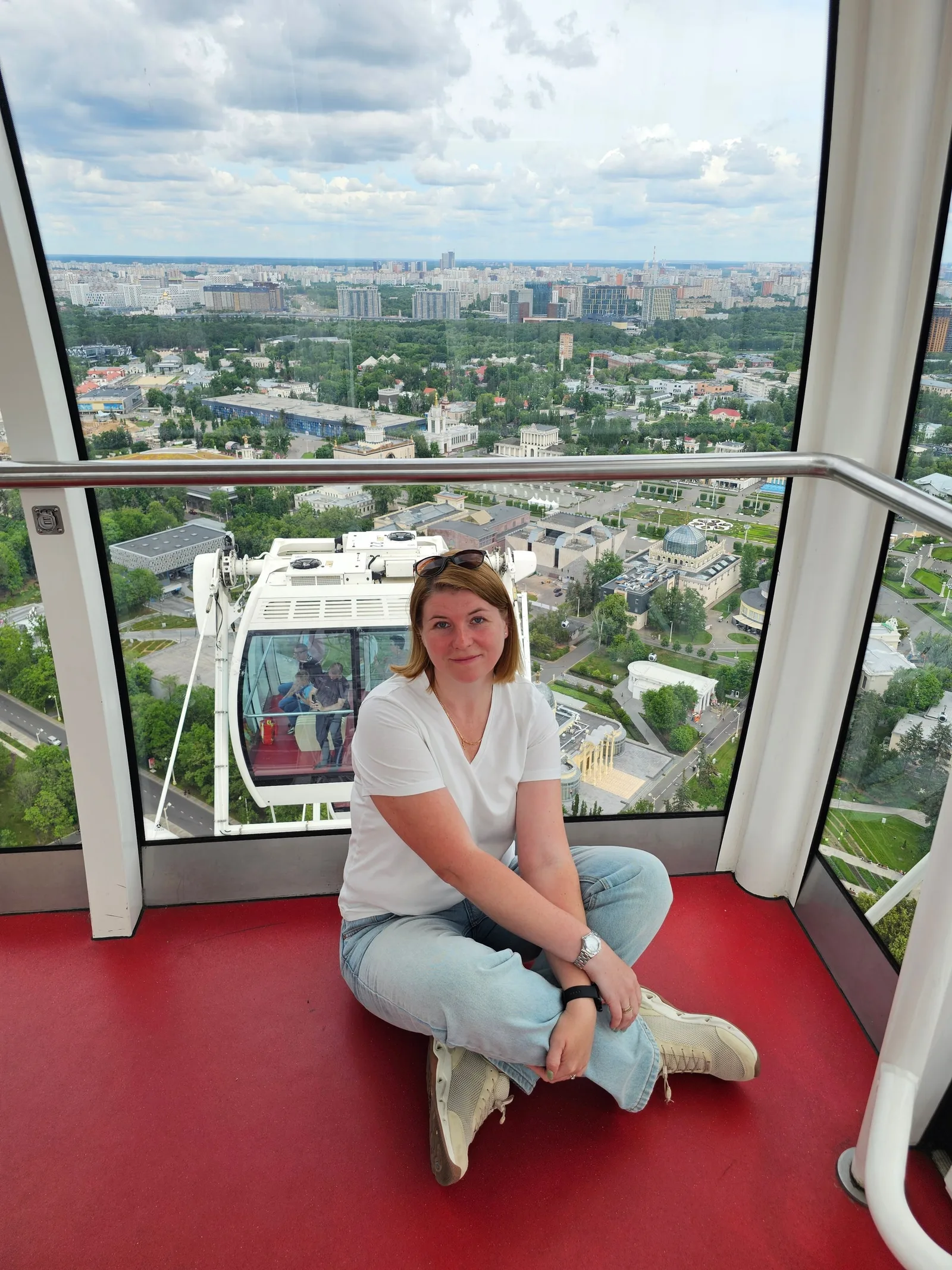 «Солнце Москвы»: экскурсия по ВДНХ + панорамный полёт над ВДНХ и столицей