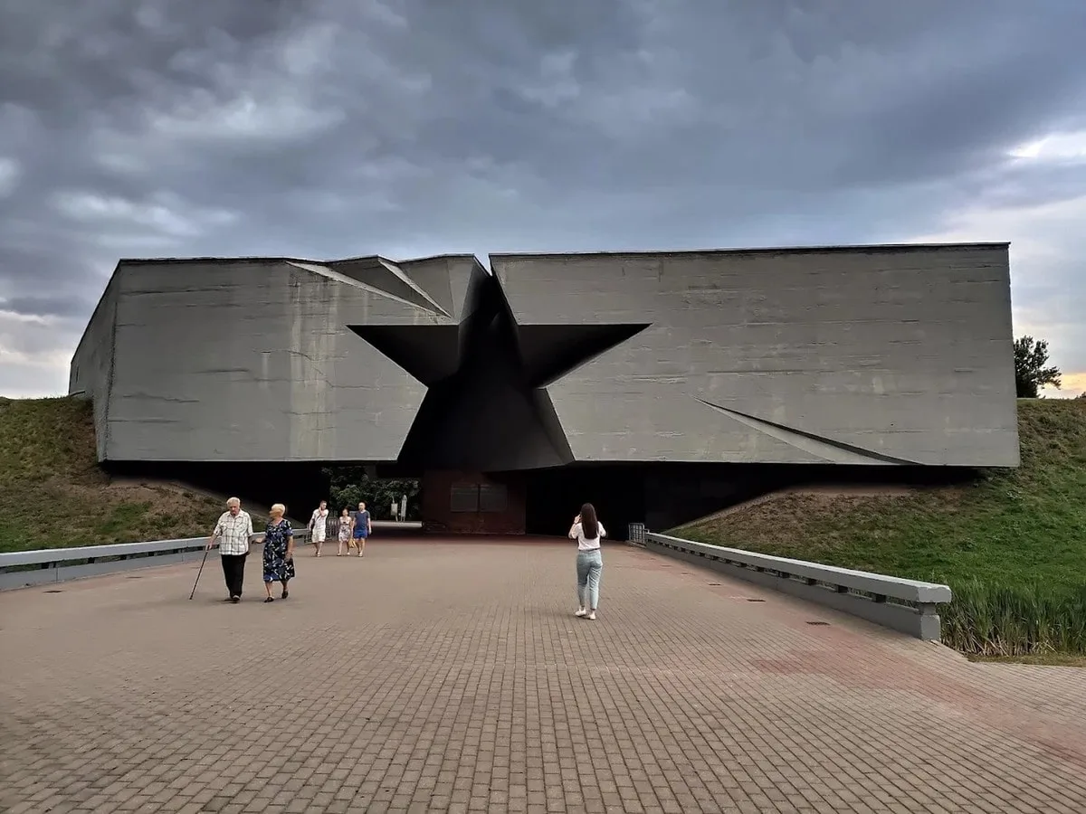 Брест, Брестская крепость и Беловежская пуща — из Минска