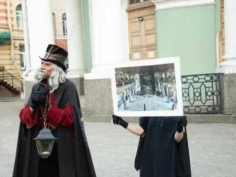 Спектакль-променад «Хранители города» с Фонарщиком Фаролеро