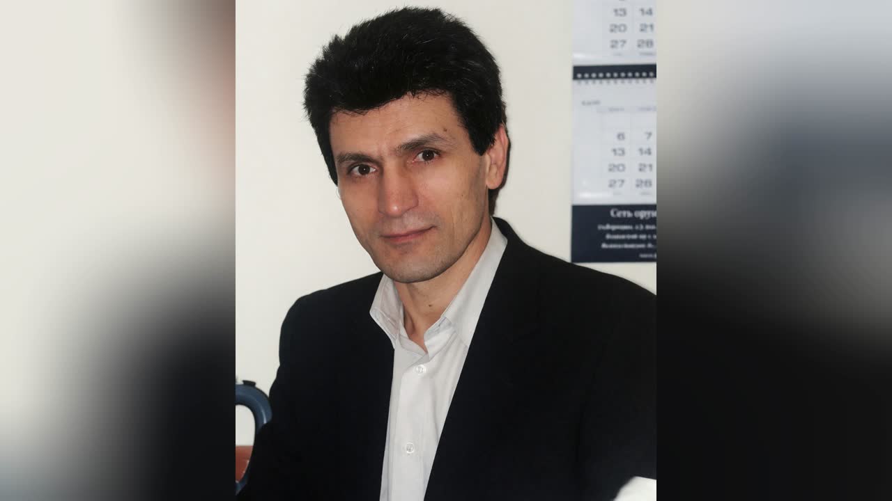 Люблю, как прежде. Я вас всех простил.