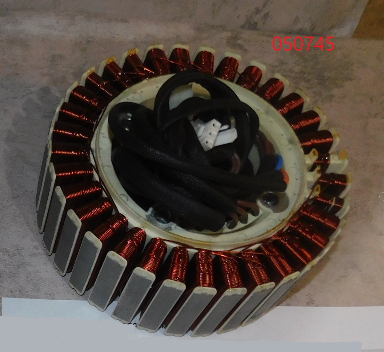 Статор альтернатора инверторный 230V SGG 11000E3Ui,LT196FiE / Inverter motor stator 230V (1.03.02.01.0230)