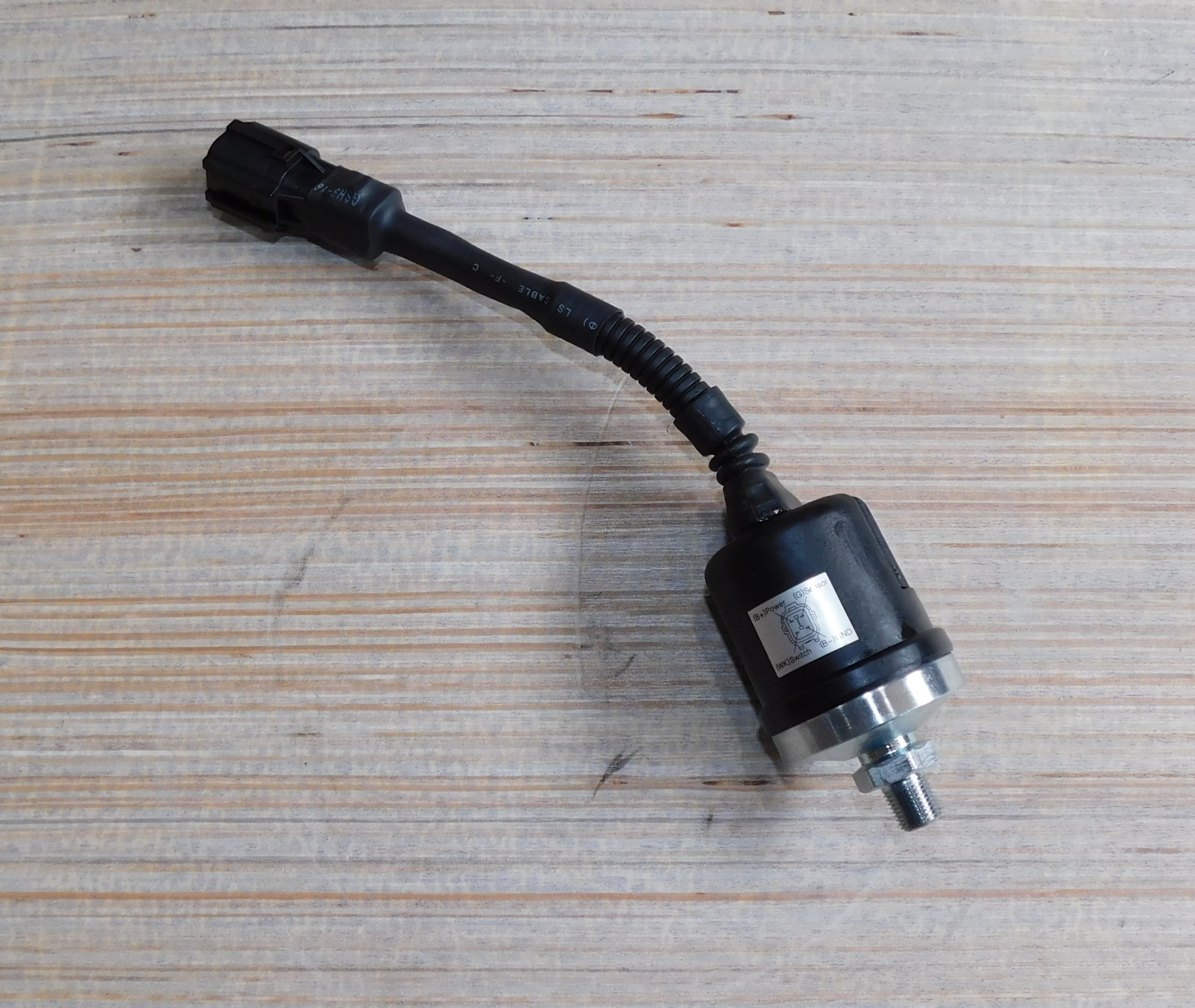 Датчик давления масла D1146T 2-х контактный/Oil pressure sensor
