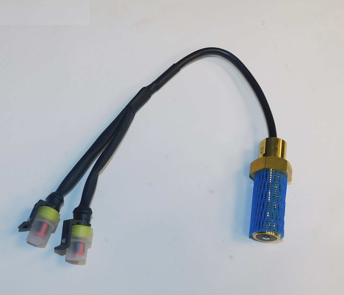 Датчик оборотов двигателя SDEC SC15G500D2; TDS 330 6LTЕ (M18x48) /Speed sensor