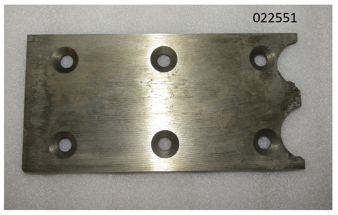Пластина направляющая ножа TSS GQ 52A/GQ52A WEAR-RESISTING PLATE (STEEL-CAST) DOUBLE SOCKET, №3 (60001095)