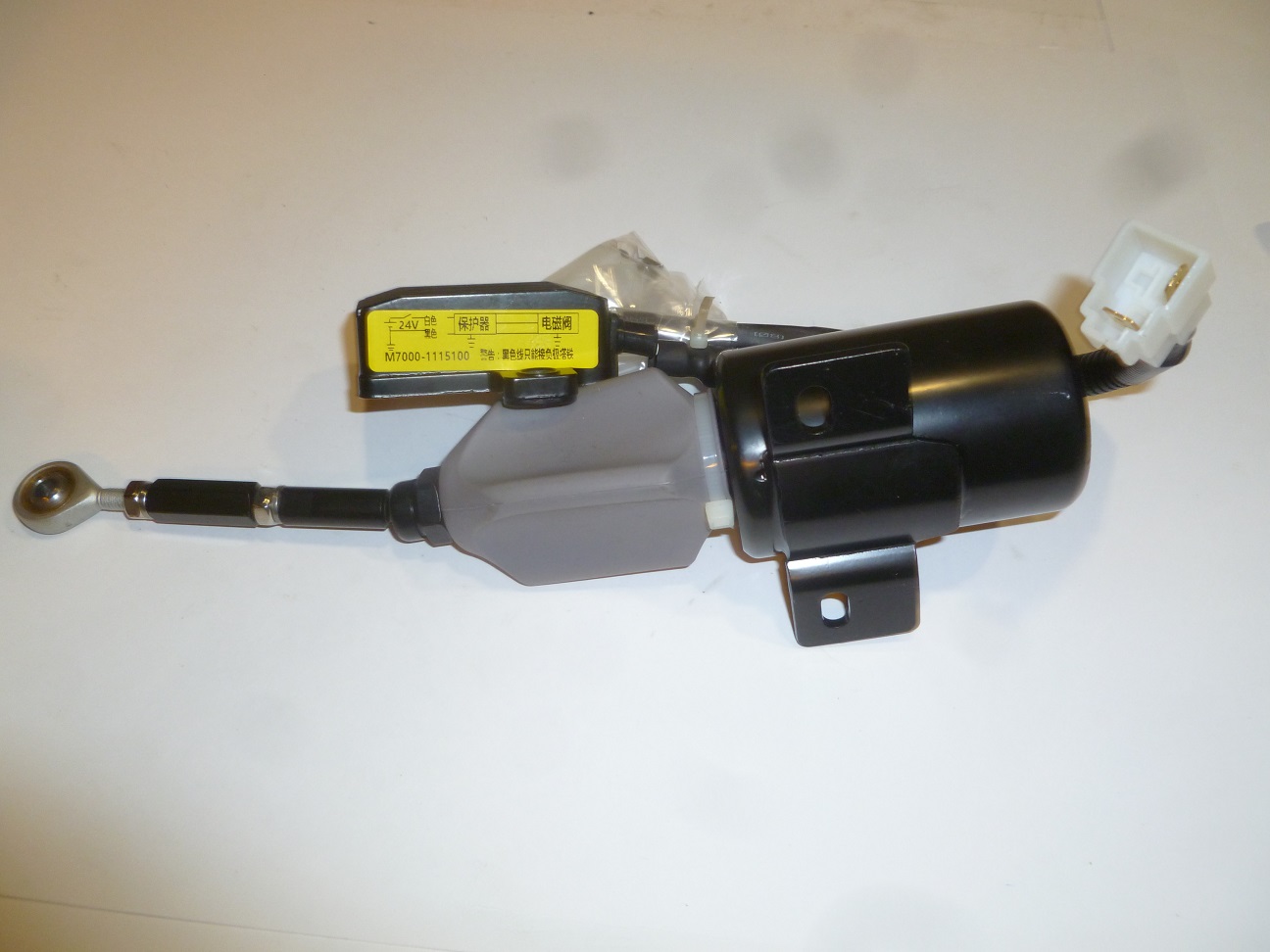 Соленоид тнвд TDY 235 6LT/Oil stopping electromagnetFuel cut-off electromagnetic valve (G7001-111510