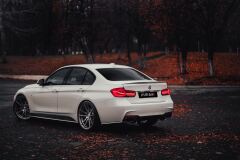 Накладки под задний бампер (мини-лезвия)  для BMW 3-series (F30) Глянцевый