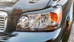 Реснички на фары для TOYOTA KLUGER V ACU20W
