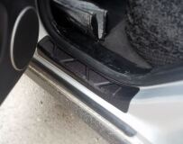 Накладки на внутренние пороги дверей (со скотчем) для Chevrolet Cruze I 2009-2014