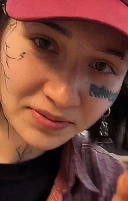 а ты не маленькая?