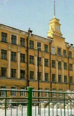 школа для богатых подростков
