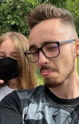 Нам нельзя быть вместе....