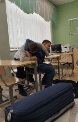 жоская порно история с моими одноклассниками