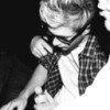 tris-horan-69