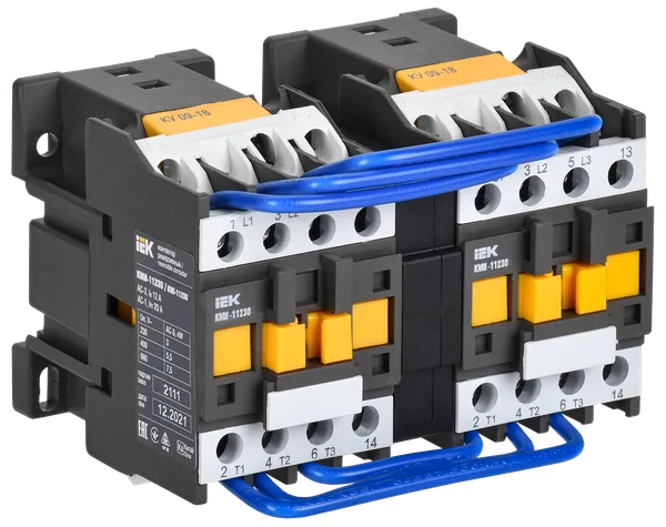 Контактор КМИ-11230 реверс 12А 400В/АС3 2НО IEK