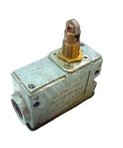 Микровыключатель МП 2303 У2 исп.07, IP54, толкатель с поперечным расположением ролика, торцевой, винт Электротехник