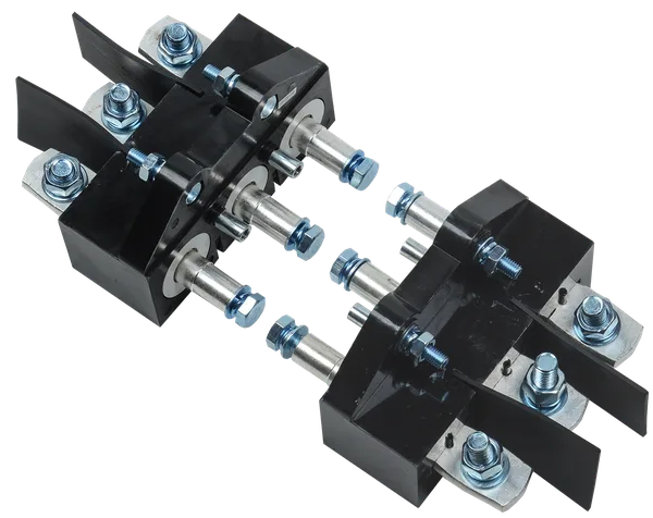 Панель втычная ПМм1-400е/630е c задним резьбовым присоединением для ВА88-39 MASTER с электронным рас IEK