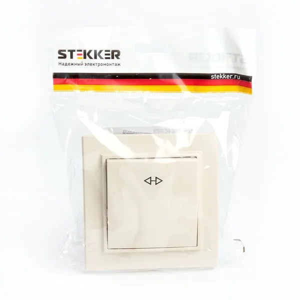 Переключатель перекрестный 1-клавишный STEKKER PSW10-9009-02, 250В, 10А, серия Эрна, слоновая кость — фото 2