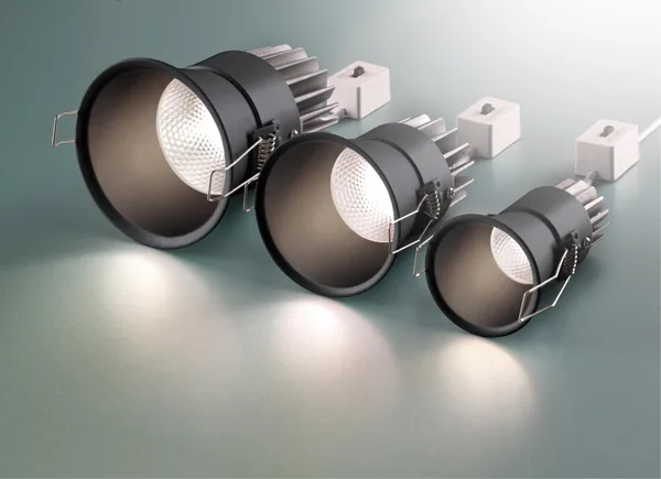Встр.св/д св-к с перекл.цвет.темп.IP20 LED 3000К/4000К/6000К 18W 220V черный LANG NOVOTECH — фото 2