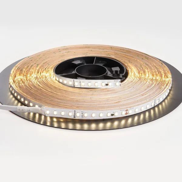 Светодиодная лента Feron LS520 стабилизированная, 120SMD(2835)/м 9.6Вт/м 24V 20000*10*1.22мм 6000К — фото 3