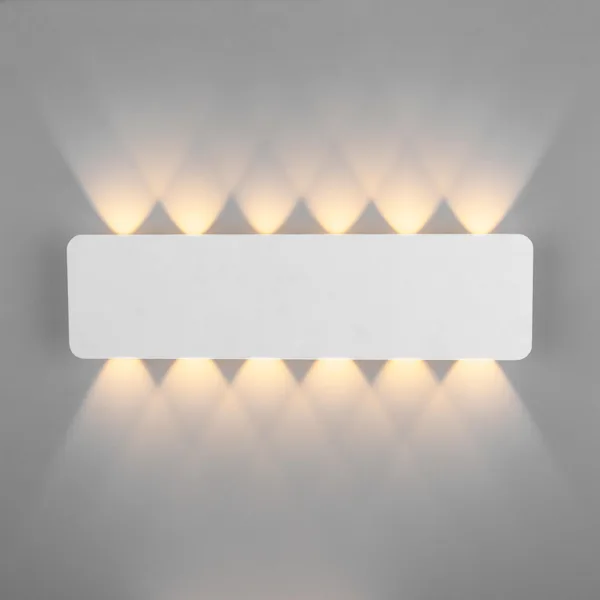 Настенный светодиодный светильник 12Вт 4200К белый IP20 Angle (a055777) Elektrostandard