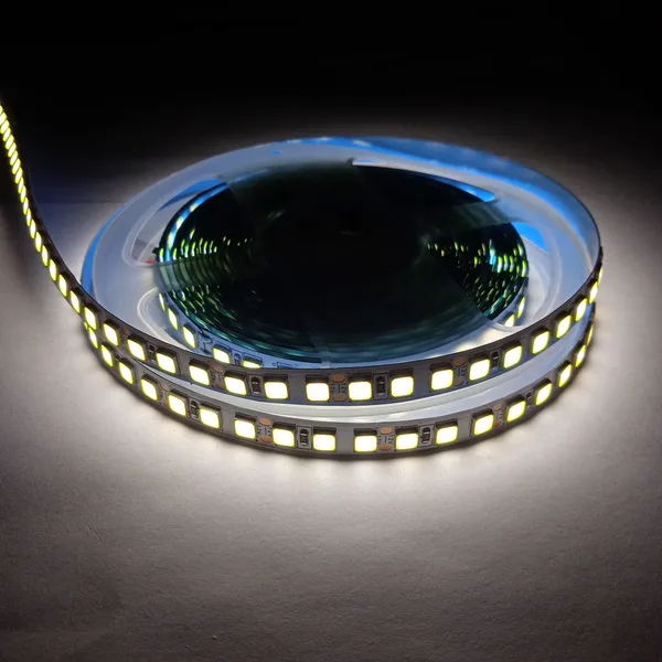 Лента св/д LUX 5050 12V 28,8W 4000К 120led на метр IP33 белый/нейтральный Giant4 — фото 8