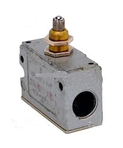 Микровыключатель МП 1204 УХЛ3 исп.01, IP40, толкатель с увеличенным ходом, фронтальный, гайки Электротехник