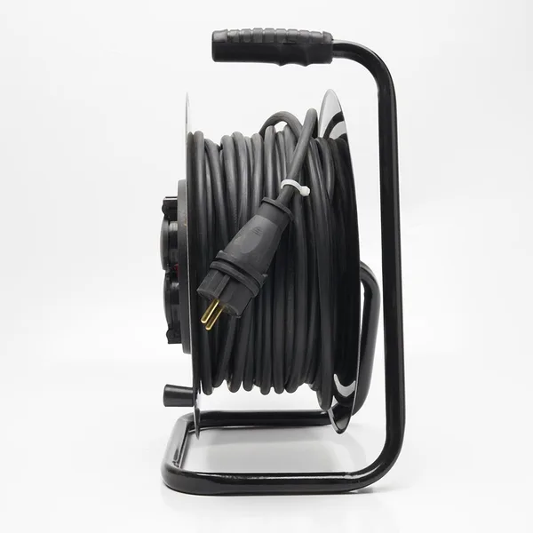 Удлинитель на металлической катушке Stekker PRF01-41-30, 30м, 4 гнезда с/з, 3*2,5, черный, серия Professional (УХз-16) — фото 2