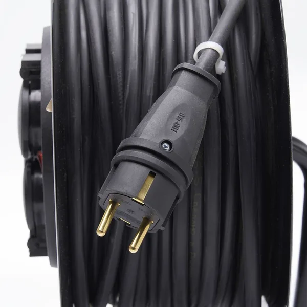 Удлинитель на металлической катушке Stekker PRF01-41-30, 30м, 4 гнезда с/з, 3*2,5, черный, серия Professional (УХз-16) — фото 3