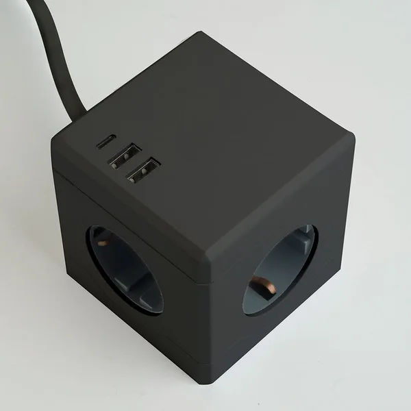 HM10-41-01 Удлинитель 3-местный с/з, 3x1мм², 1.5м, 250В, 16А, 2USB+1С, 5V 3,1А, серия Comfort, черный STEKKER — фото 2