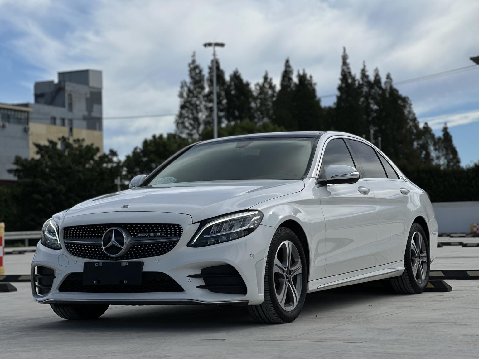 Mercedes Benz Class-C 260 L Sport 2018