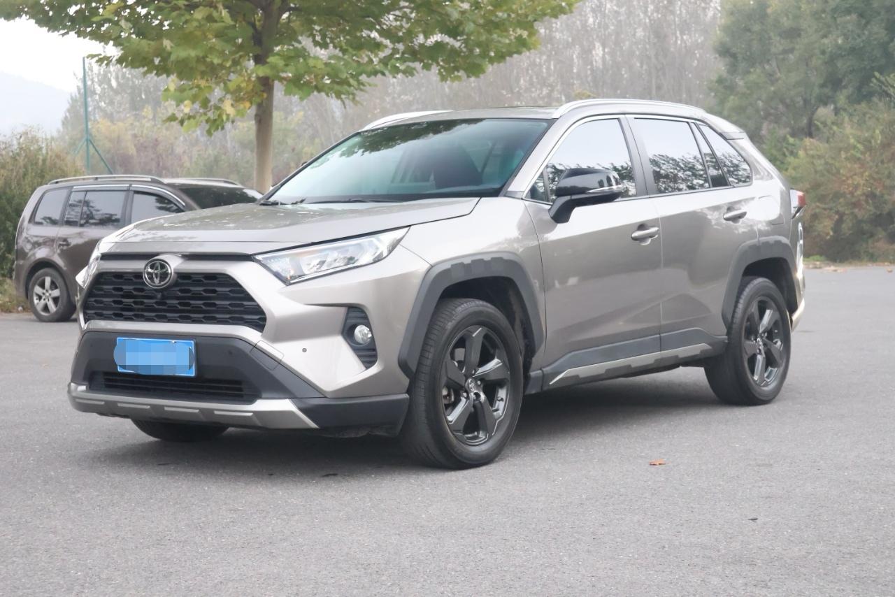 Toyota RAV4 2.0L CVT 4WD Trend 2022