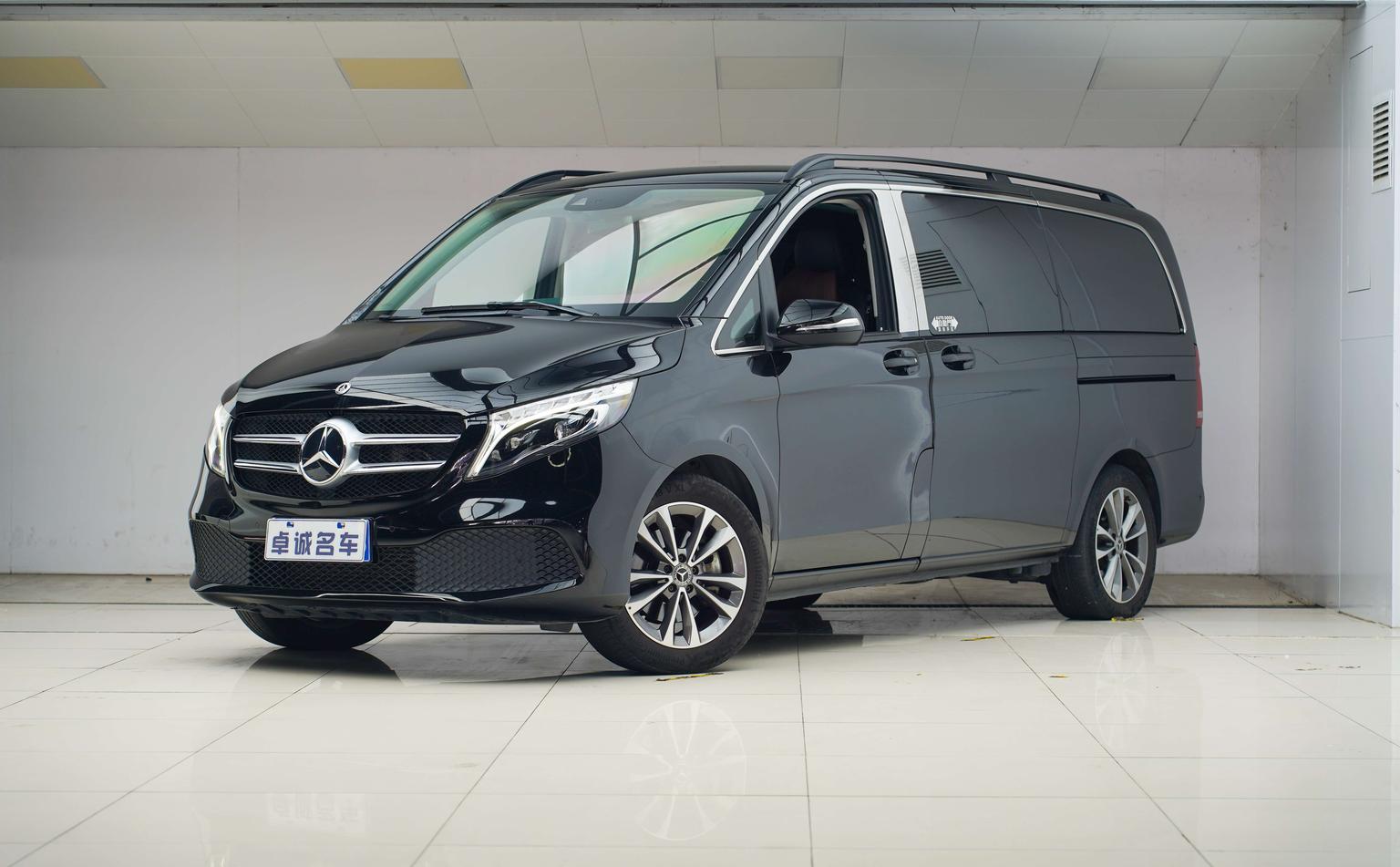 Mercedes V-260 Navigator (2L) 2021