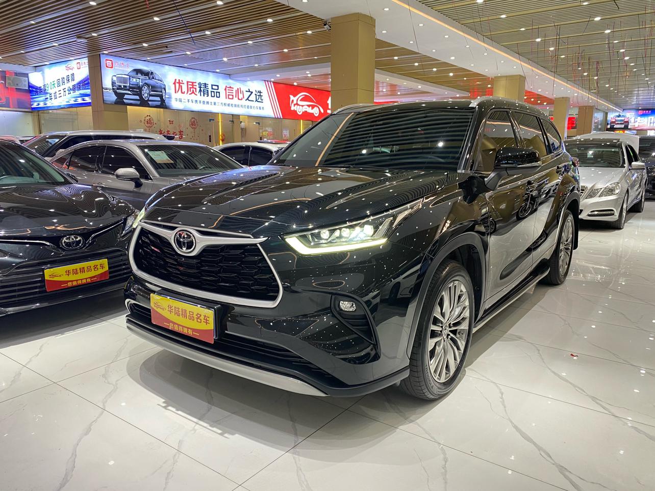 Toyota Highlander AWD Luxury Seat 2023