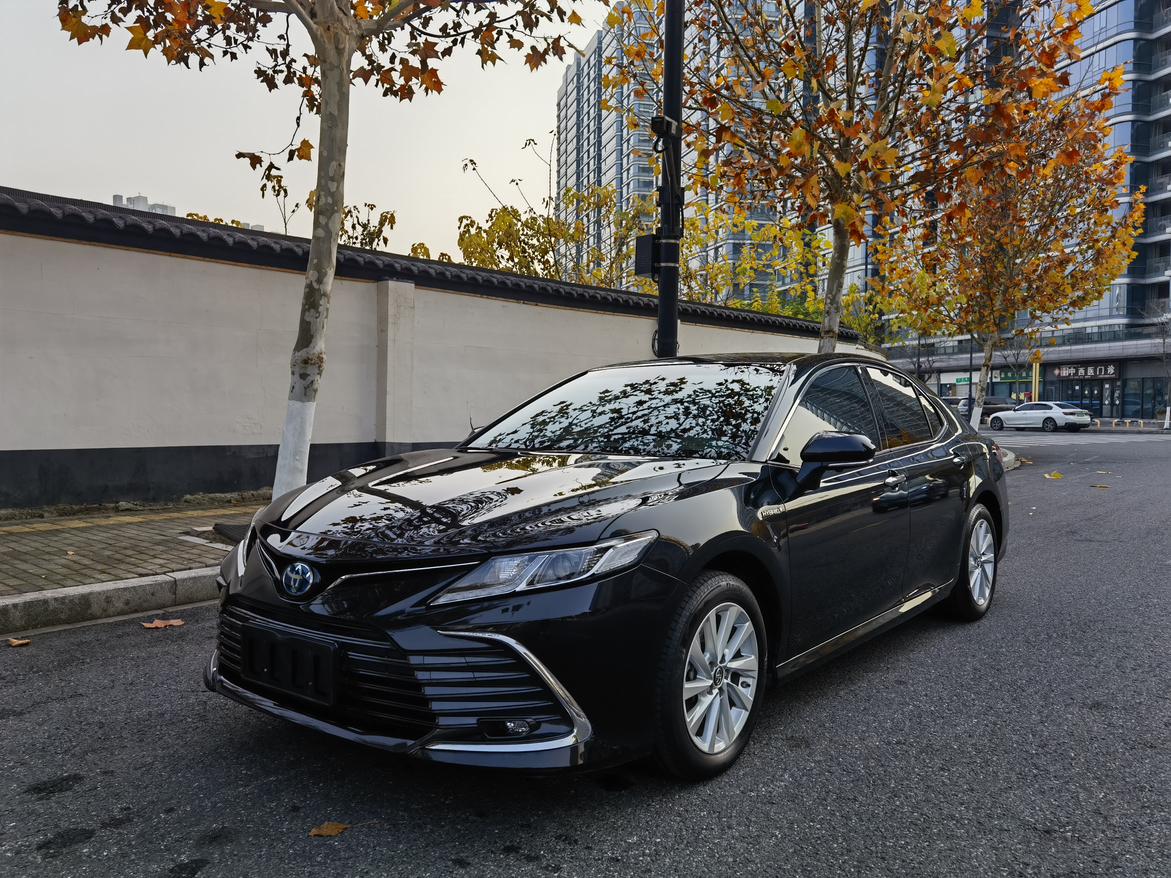 Toyota Camry 2.5HG Deluxe 2023