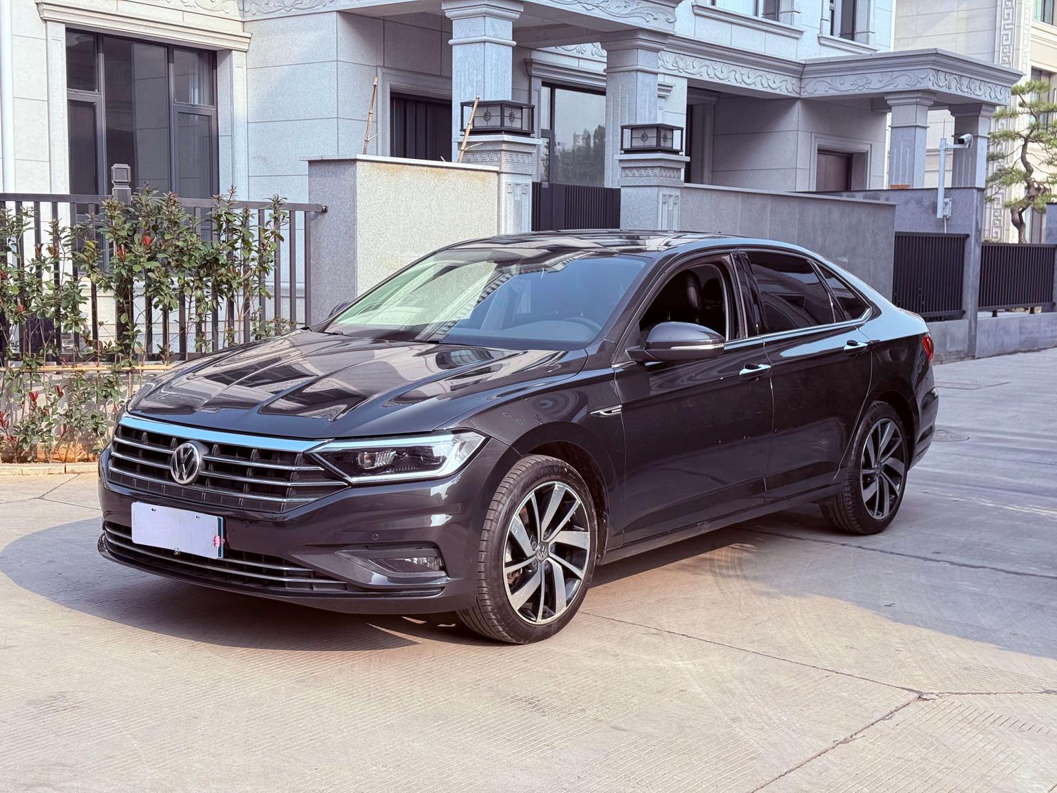 Volkswagen Sagitar 280TSI DSG Excellence (1.4L) 2021