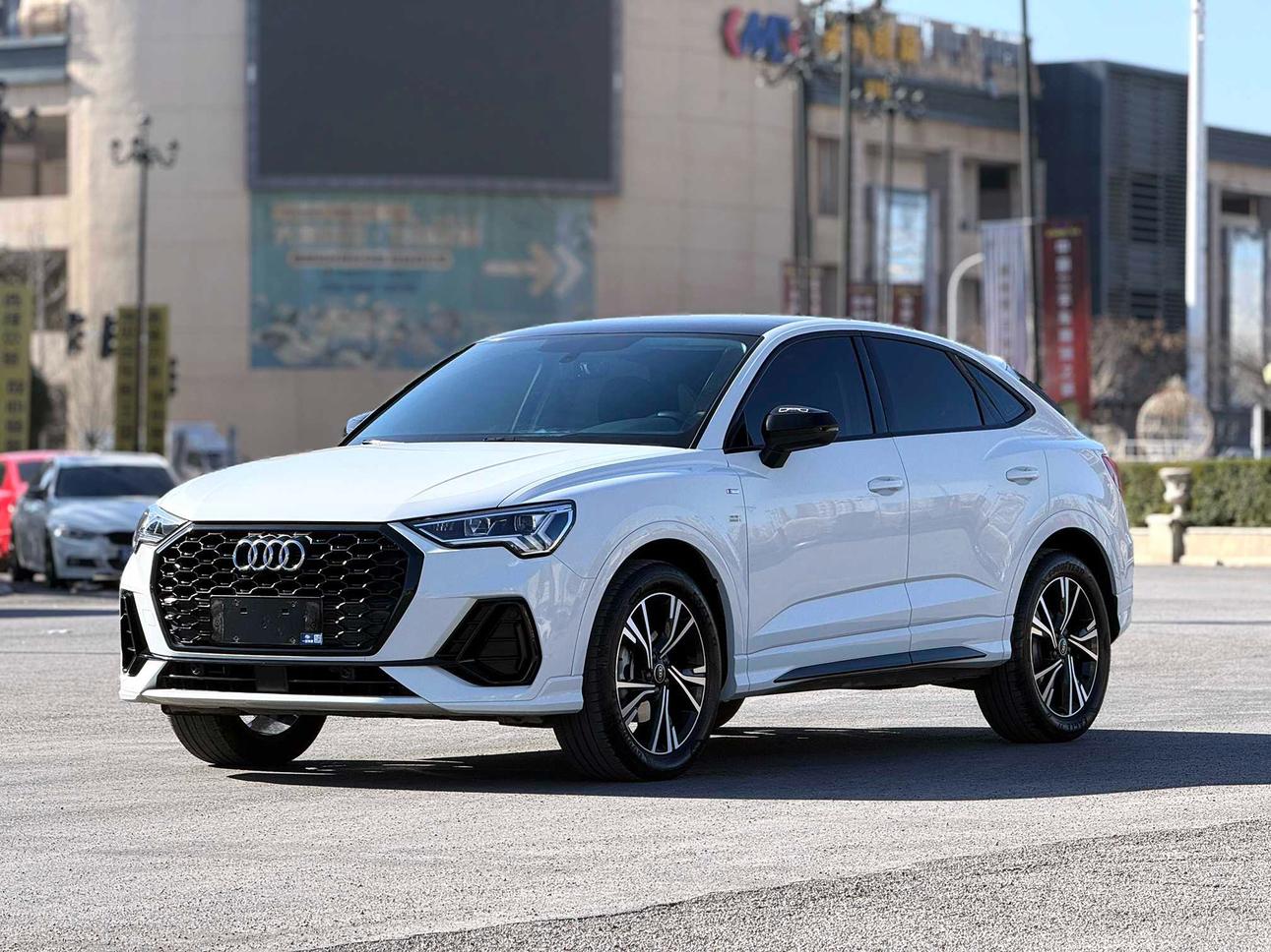 Audi Q3 40 TFSI RS Package Blazing Speed 2022