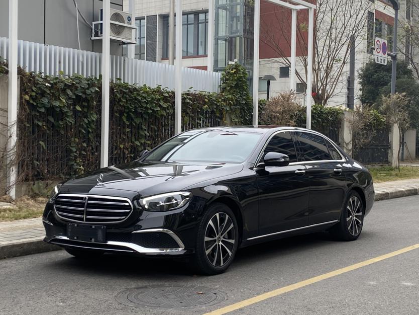 Mercedes Class-E 3rd Facelift E 350 e L Sedan 2023