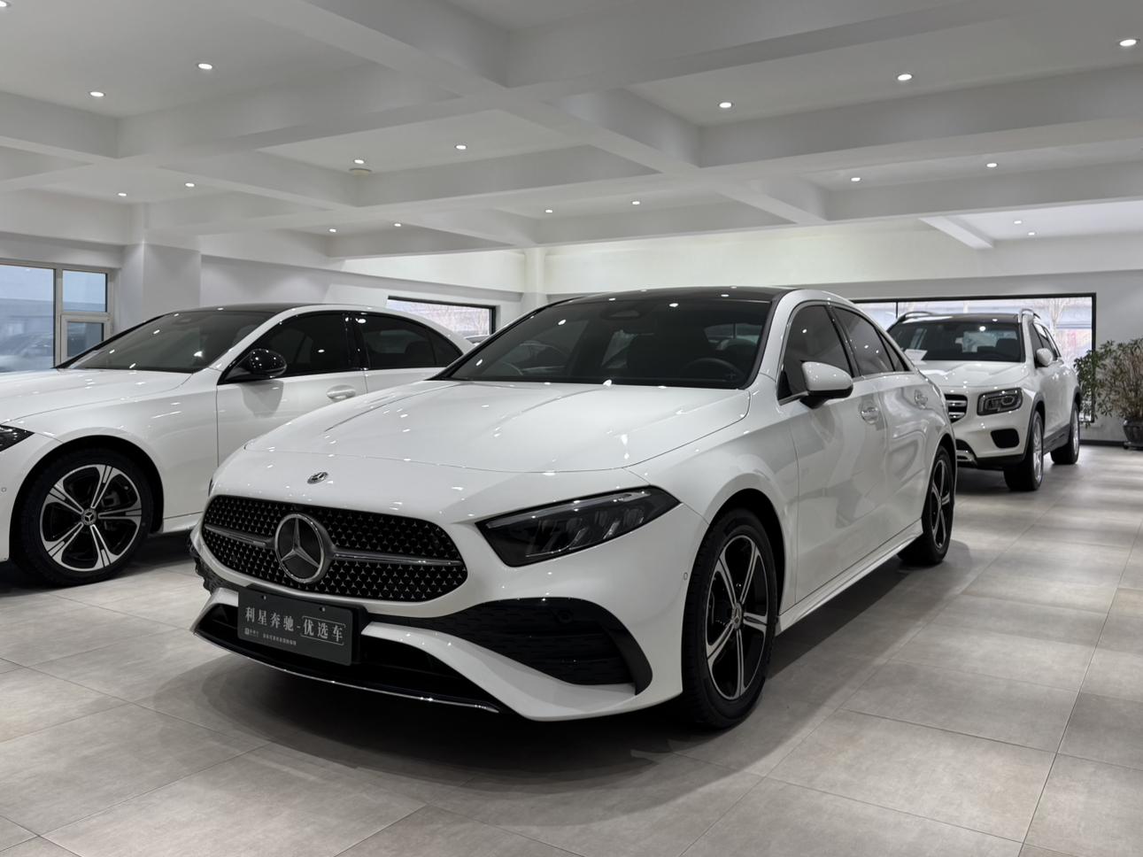 Mercedes Benz Class-A A200L 2024