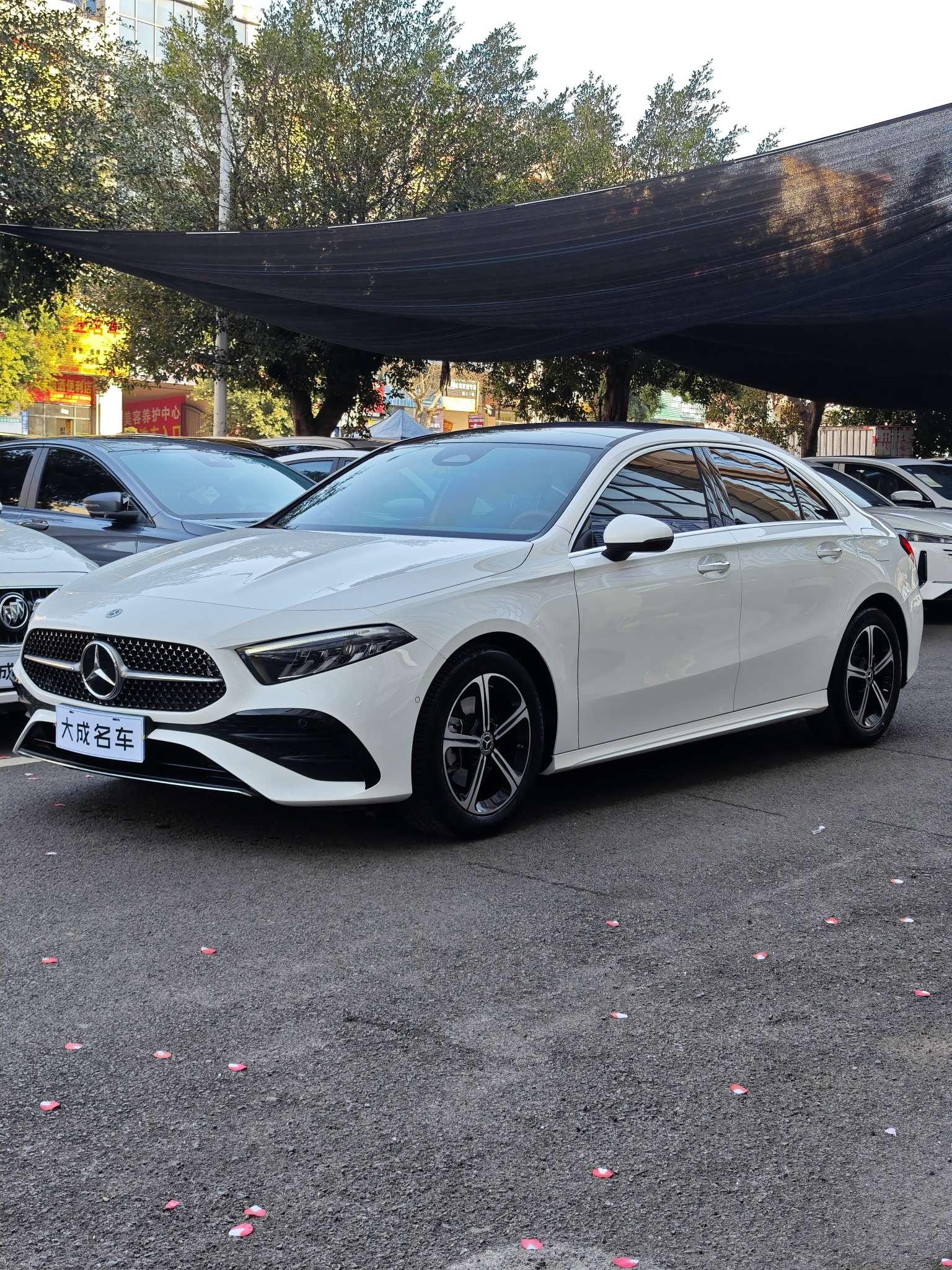Mercedes Benz Class-A Sport Sedan Fashion (1.3L) 2023