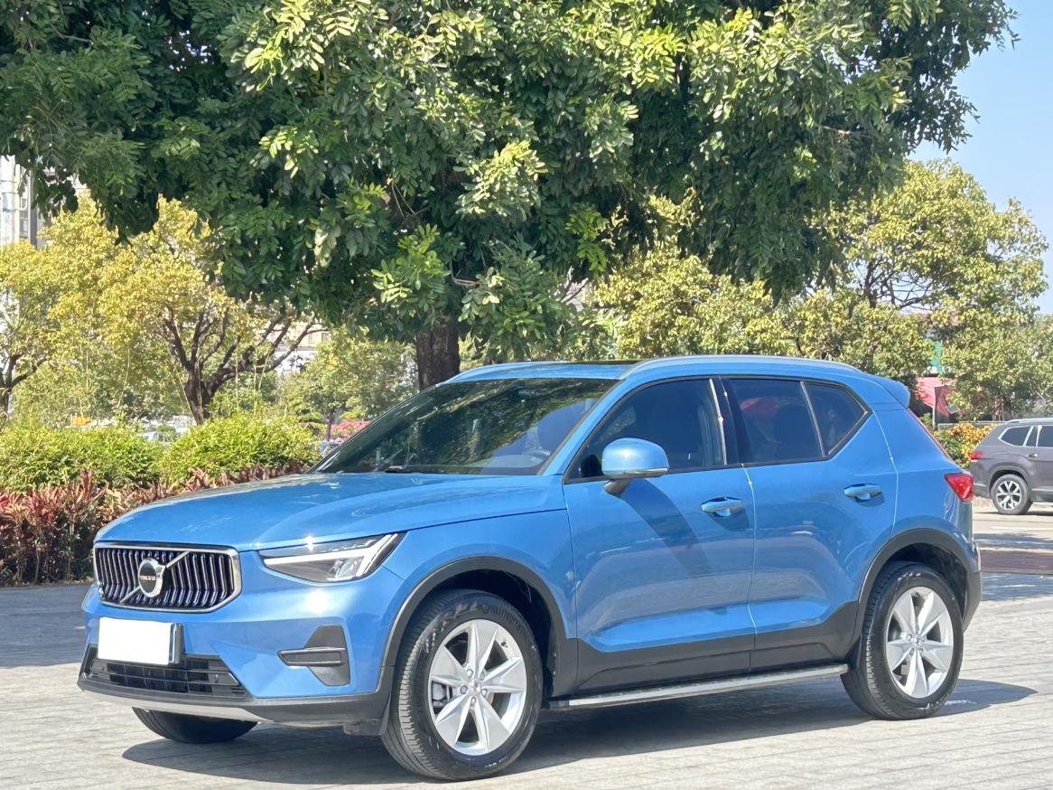 Volvo XC40 Intelligent Fashion 2023