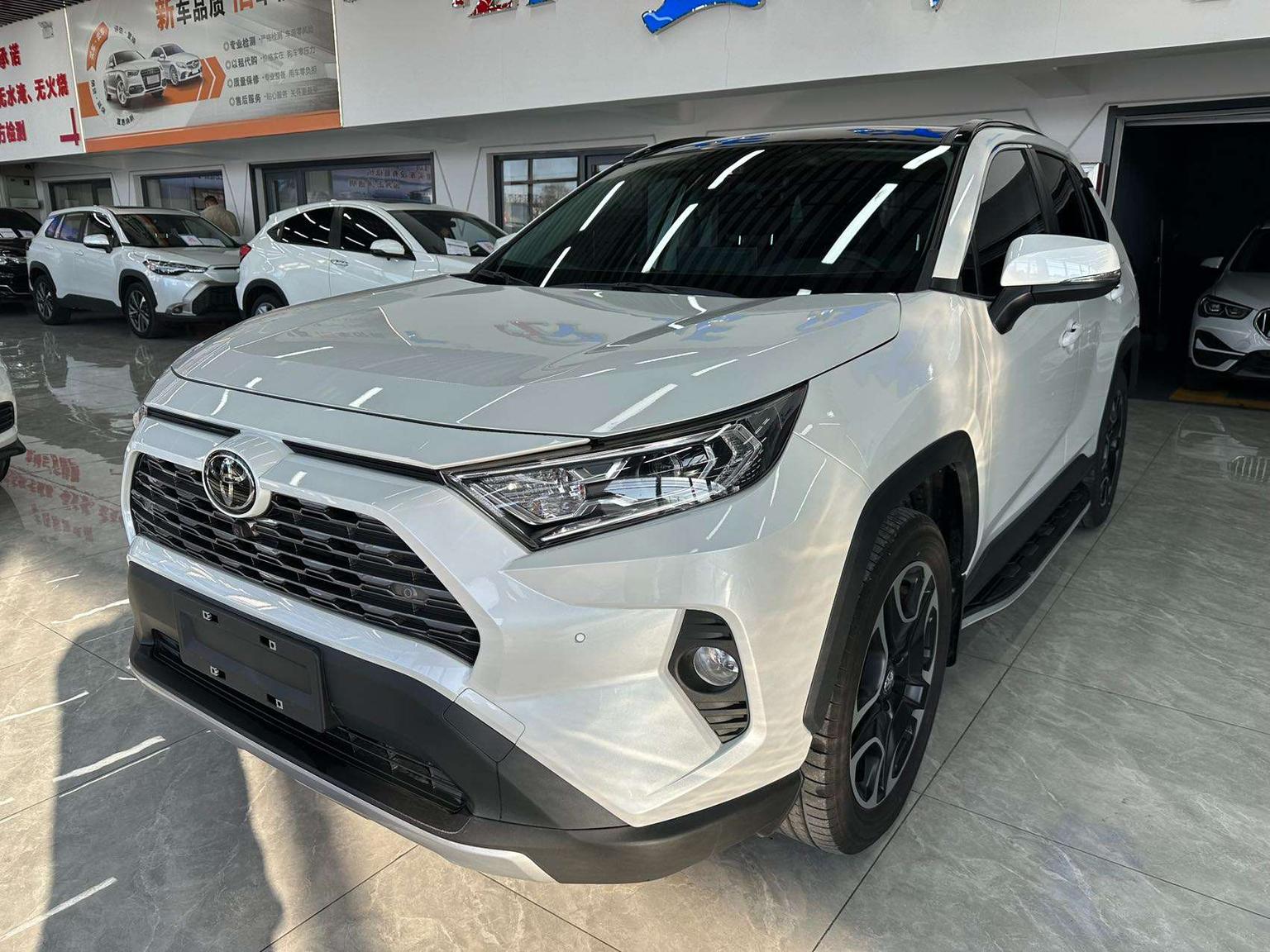 Toyota RAV4 2.0L CVT 2WD Prestige 2023