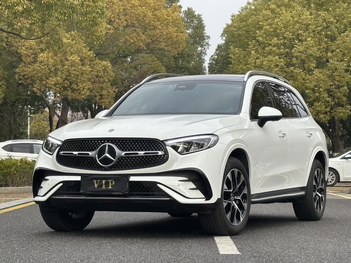 Mercedes GLC 260 L 4MATIC Luxury 5-Seat (2L) 2023