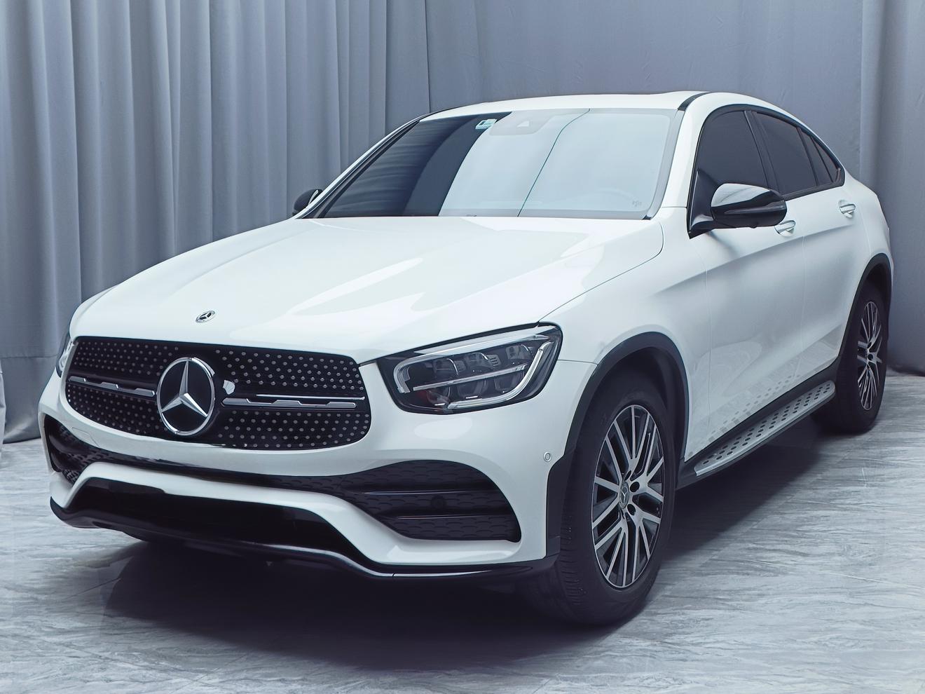 Mercedes GLC 300 4MATIC Coupe SUV (2L) 2020