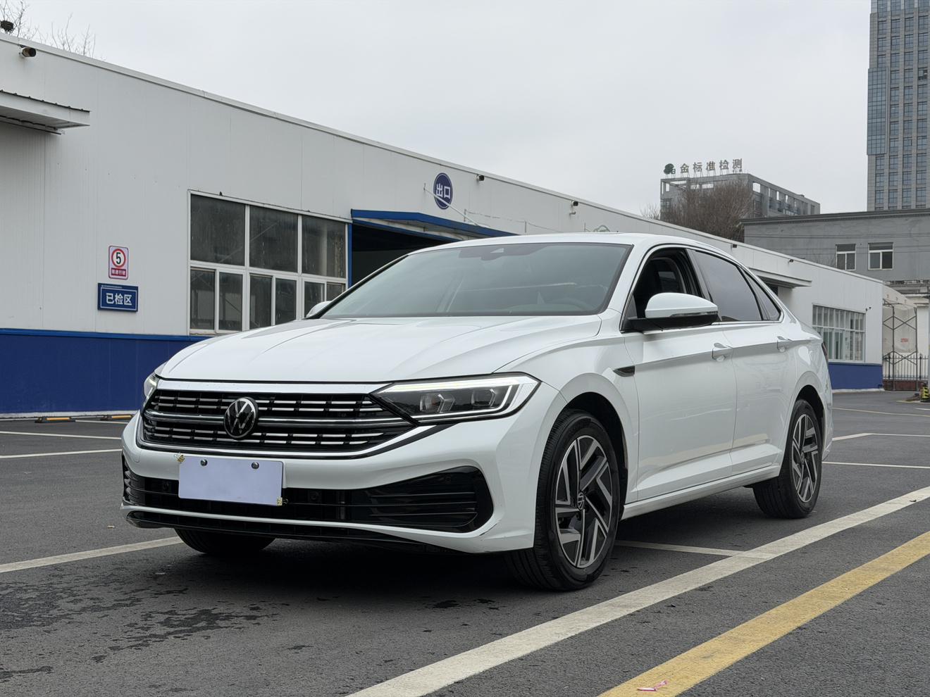 Volkswagen Sagitar 300TSI DSG Beyond 2025