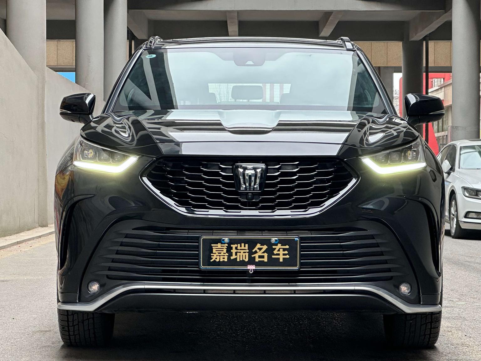 Toyota Crown-Kluger Automatic 4WD Power Shine (2L) 2024